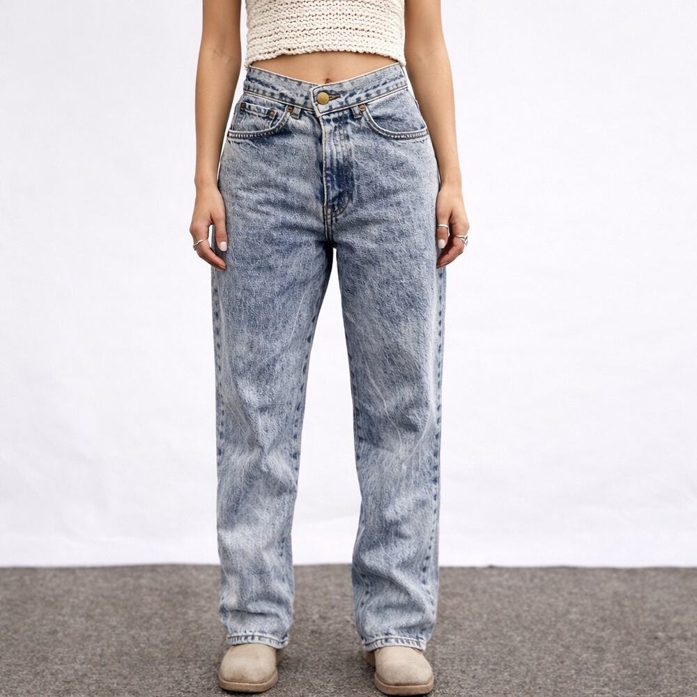 Free People x Levi’s Reworked 550 Acid Wash Crossover Waist Jeans 36x32